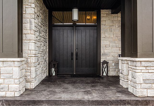 Front-Door-Decorating-Ideas.-Transitional-home-front-doo