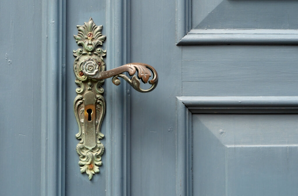 doorknobs-in-your-home